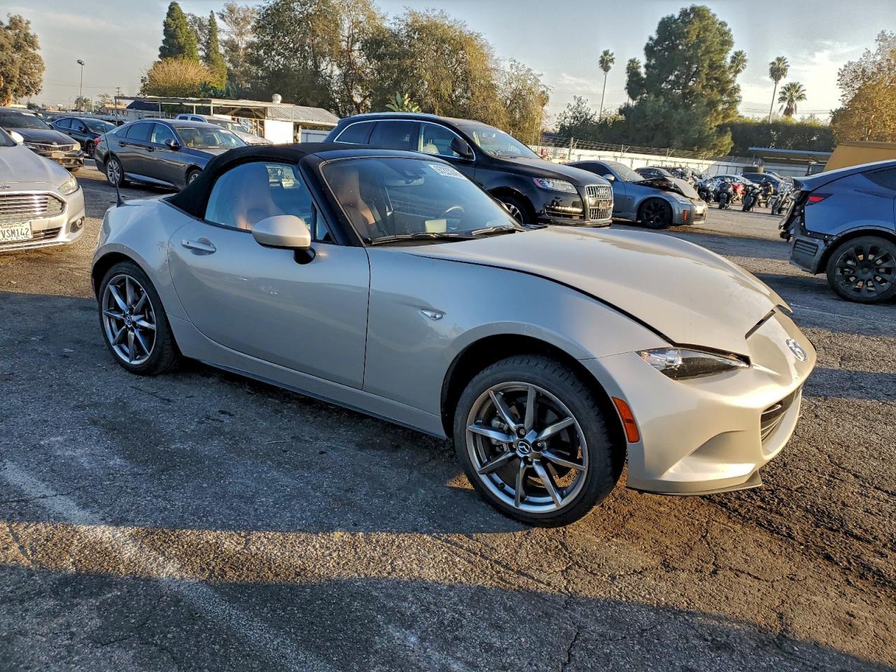 2023 MAZDA MX-5 Miata