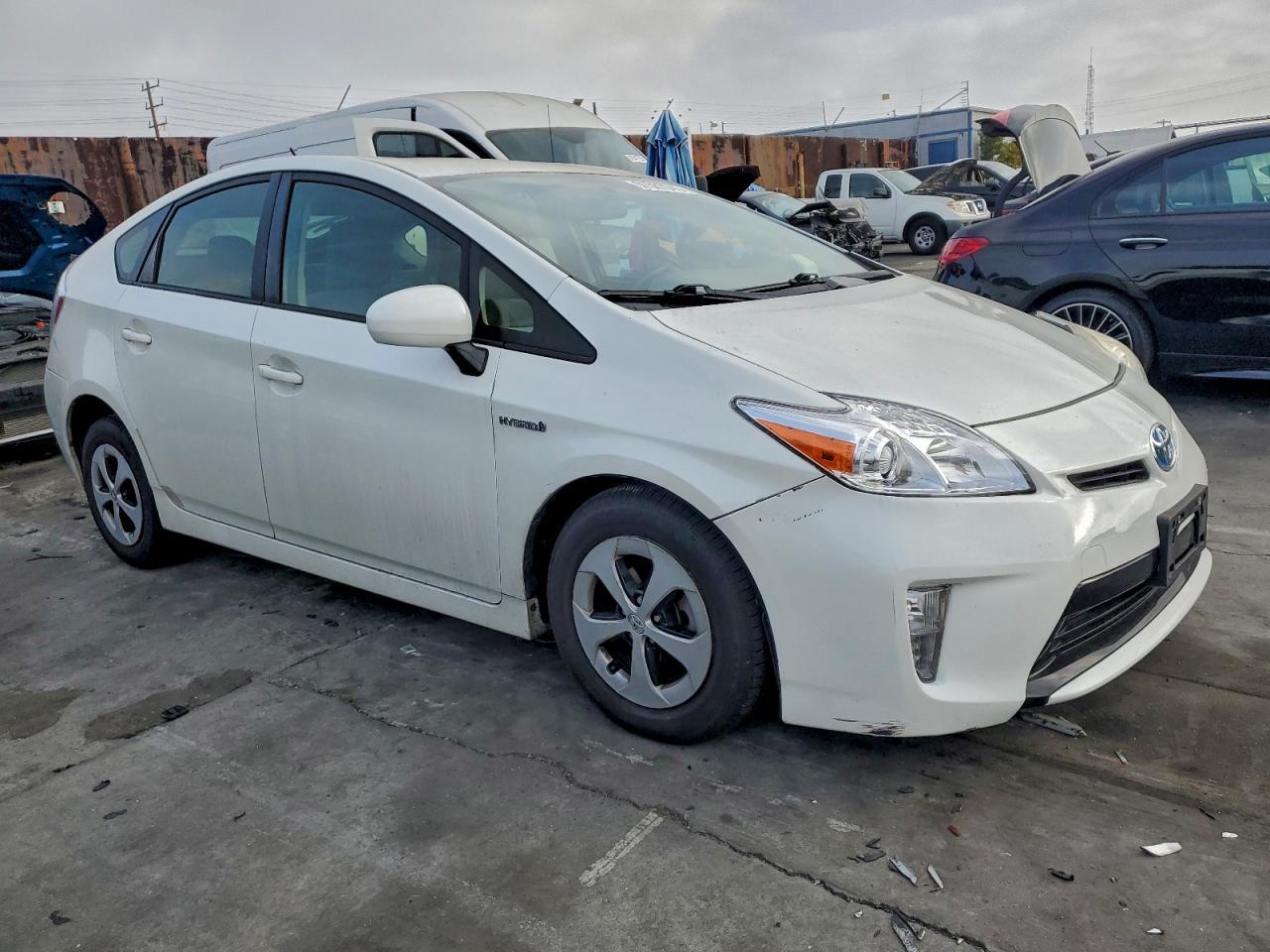 2015 TOYOTA PRIUS