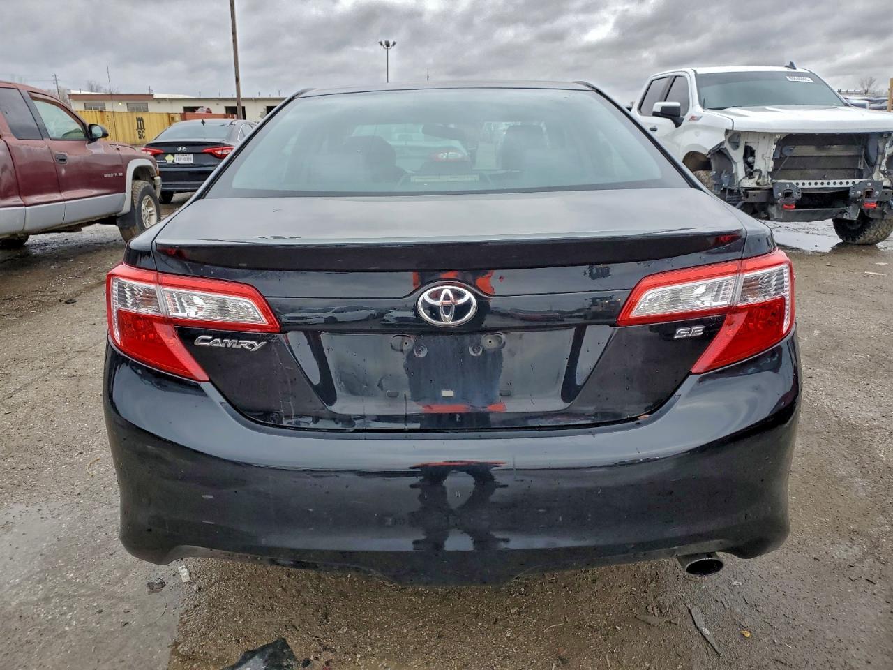 2012 TOYOTA CAMRY