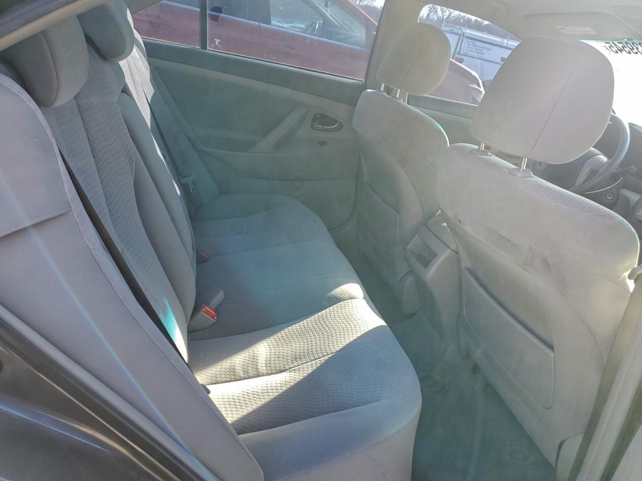 2011 TOYOTA CAMRY
