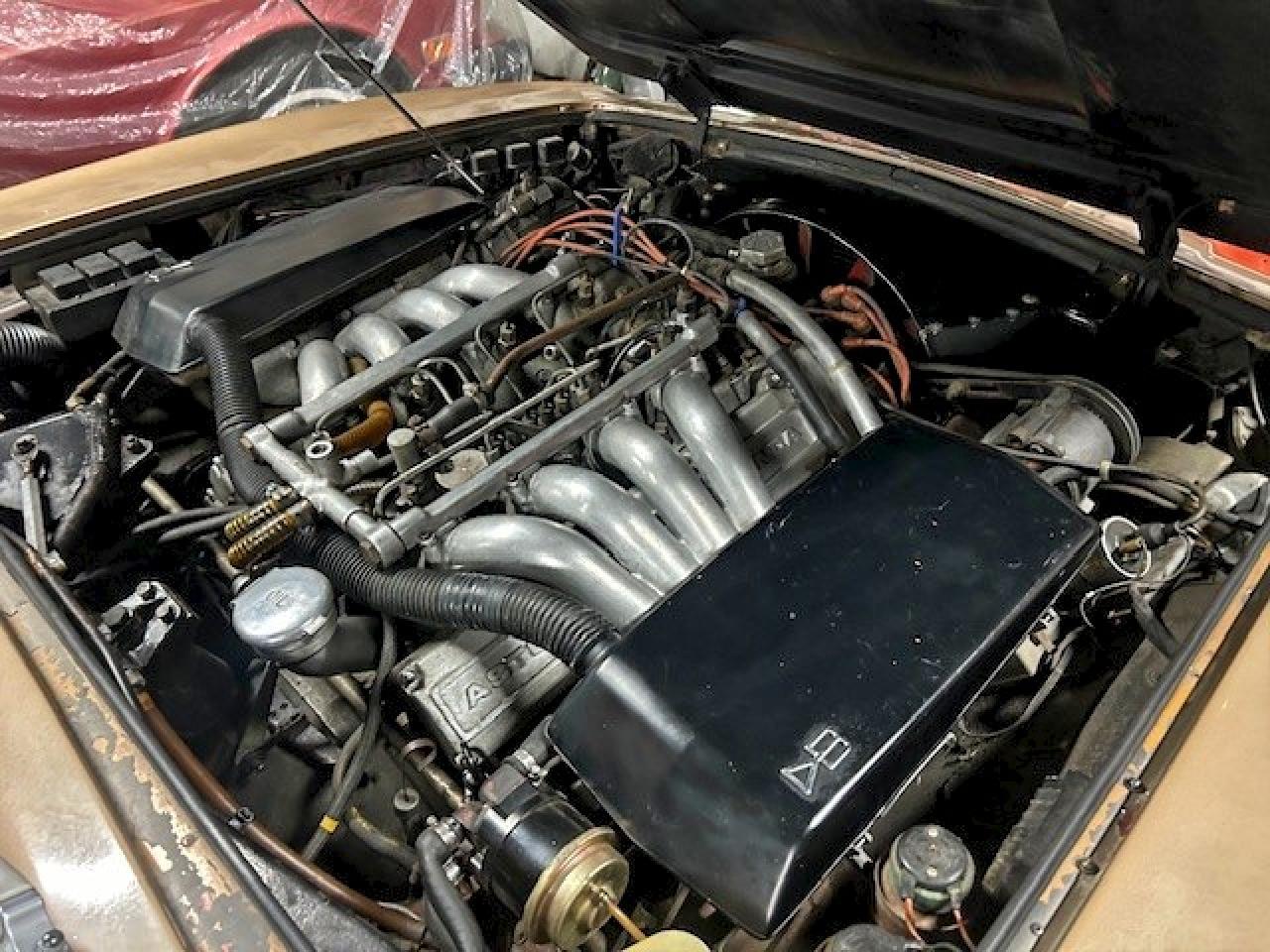 1972 Aston Martin DBS