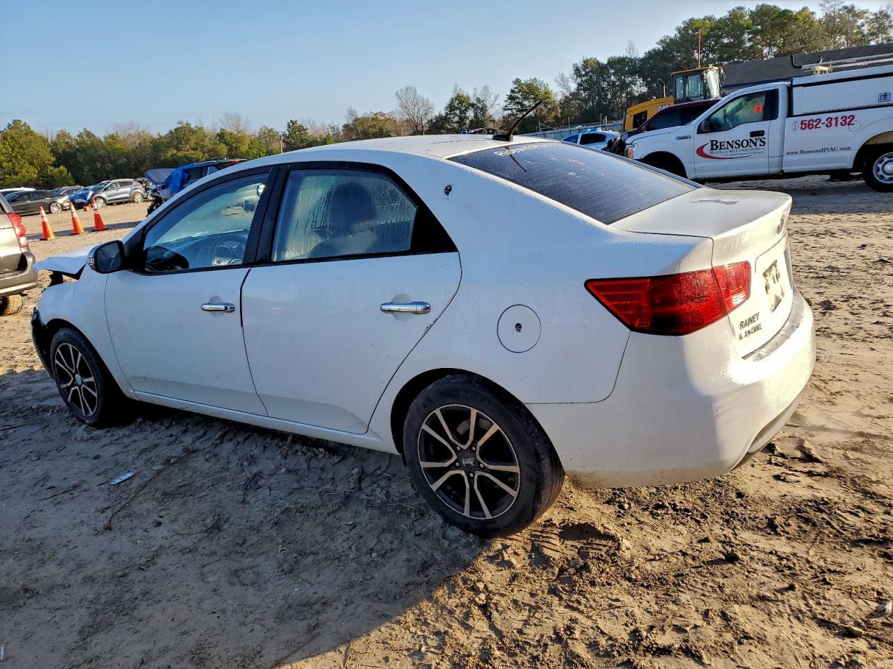 2010 KIA FORTE