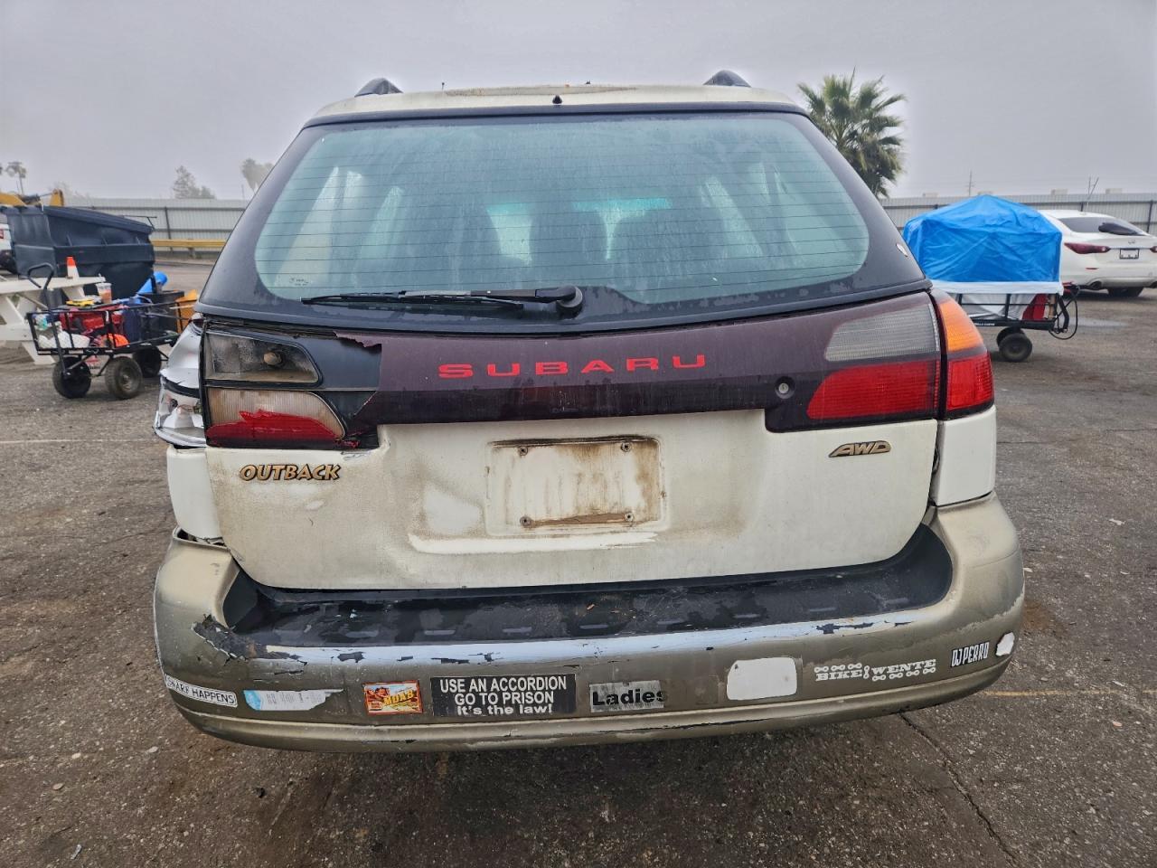 2000 SUBARU Legacy