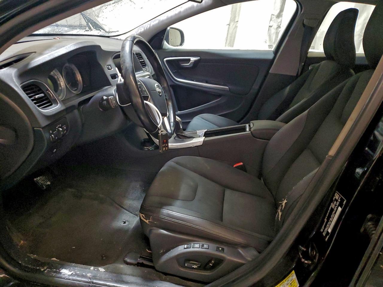 2013 VOLVO S60