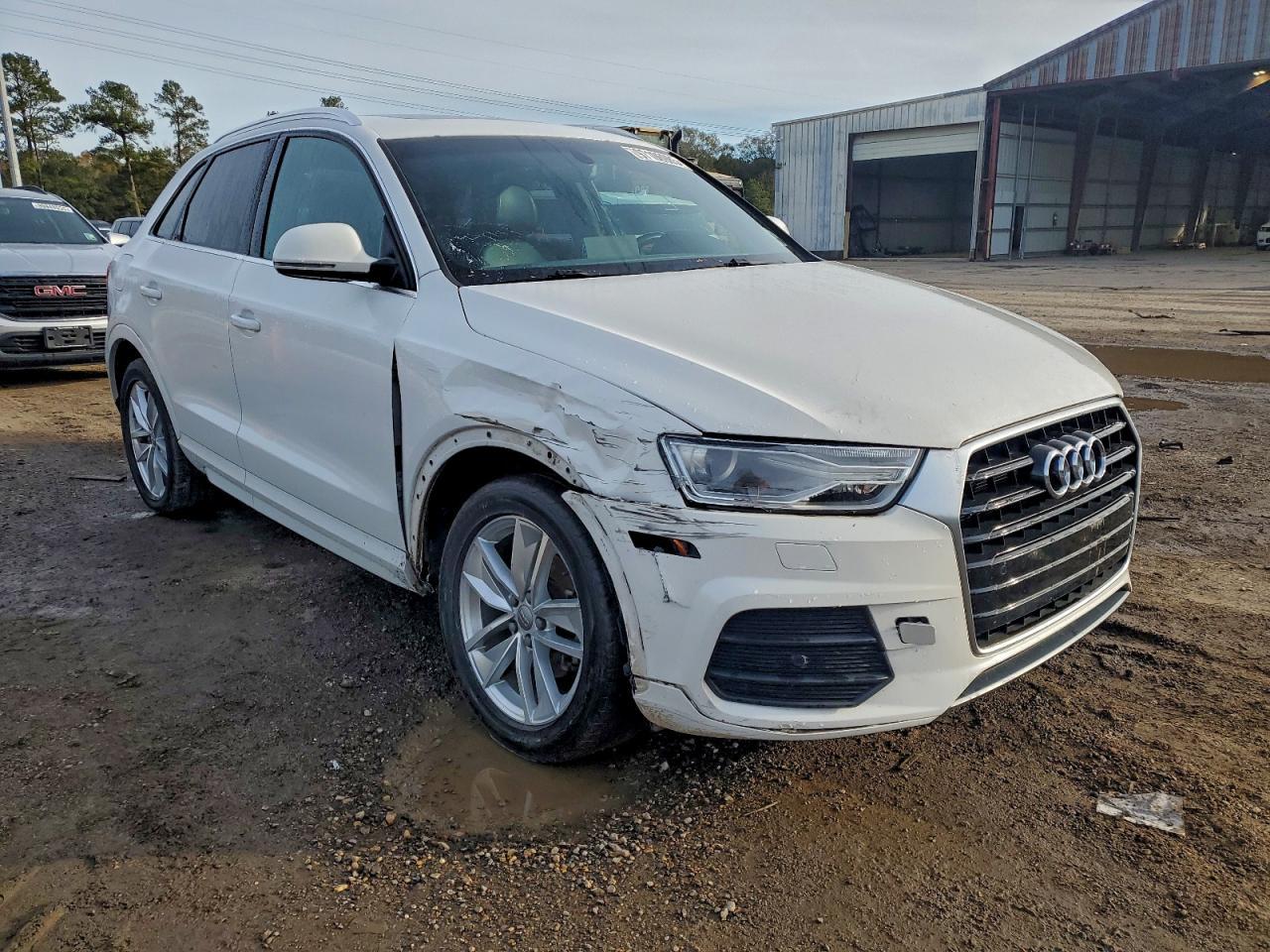 2017 AUDI Q3