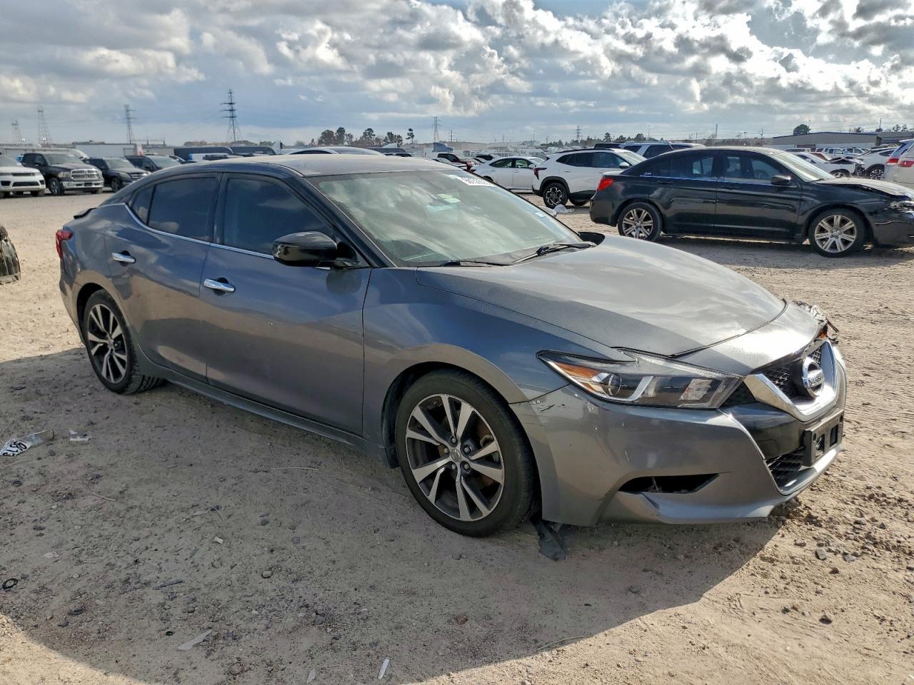 2016 NISSAN Maxima