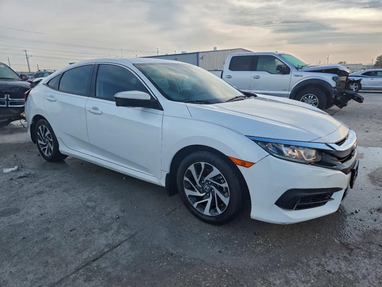 2018 HONDA CIVIC
