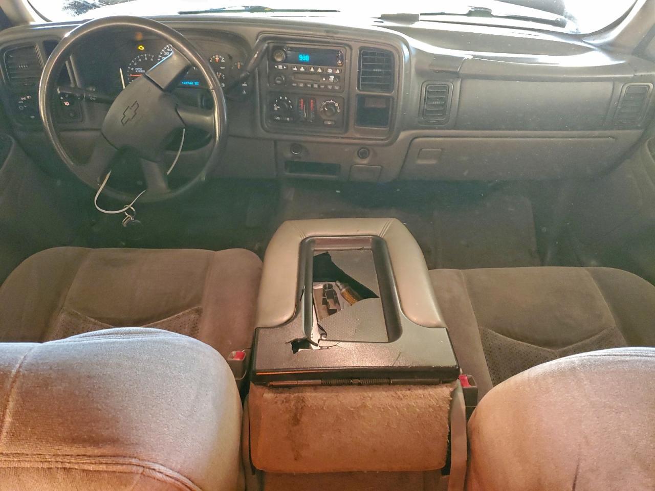 2004 CHEVROLET Tahoe