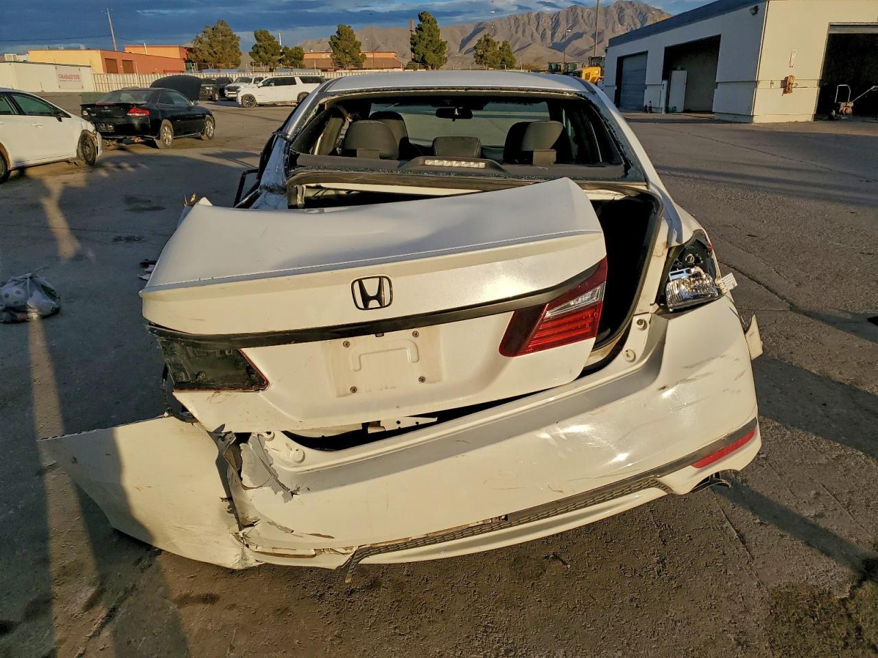2017 HONDA ACCORD