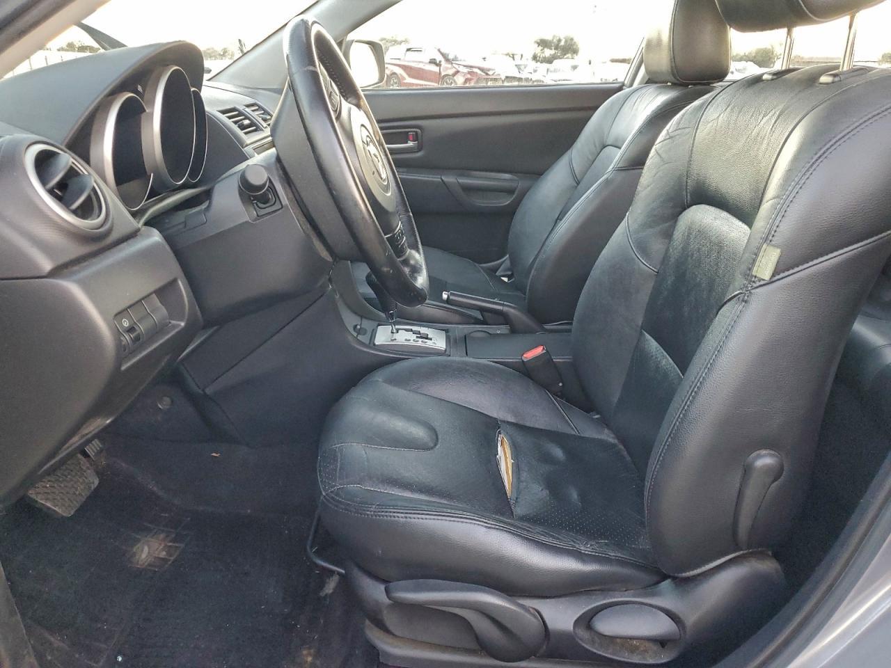 2006 MAZDA 3