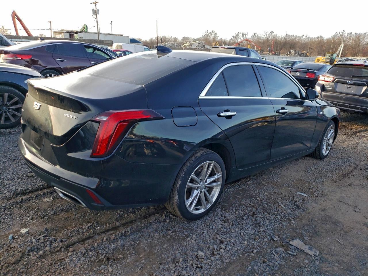 2021 CADILLAC CT4