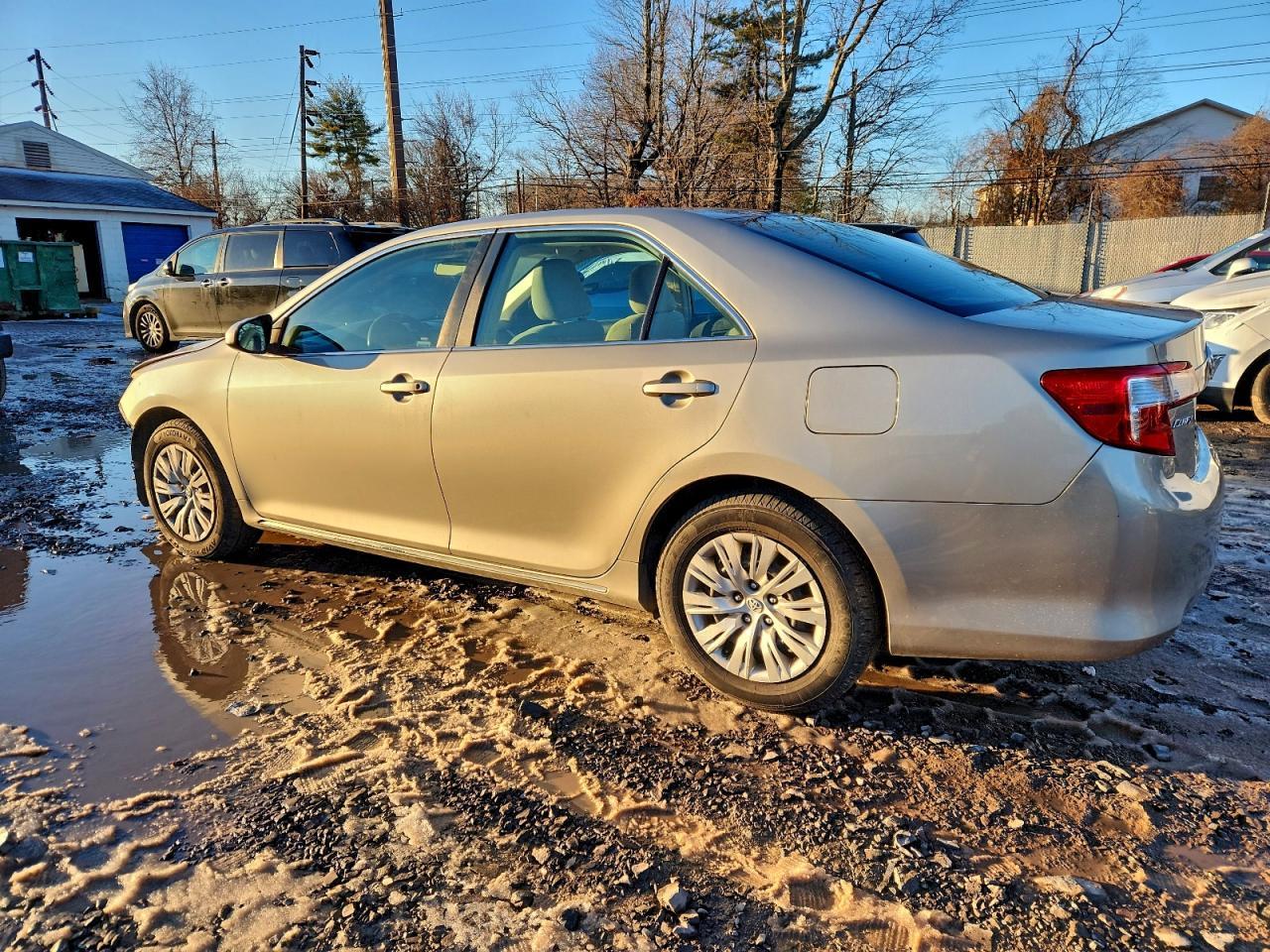2013 TOYOTA CAMRY
