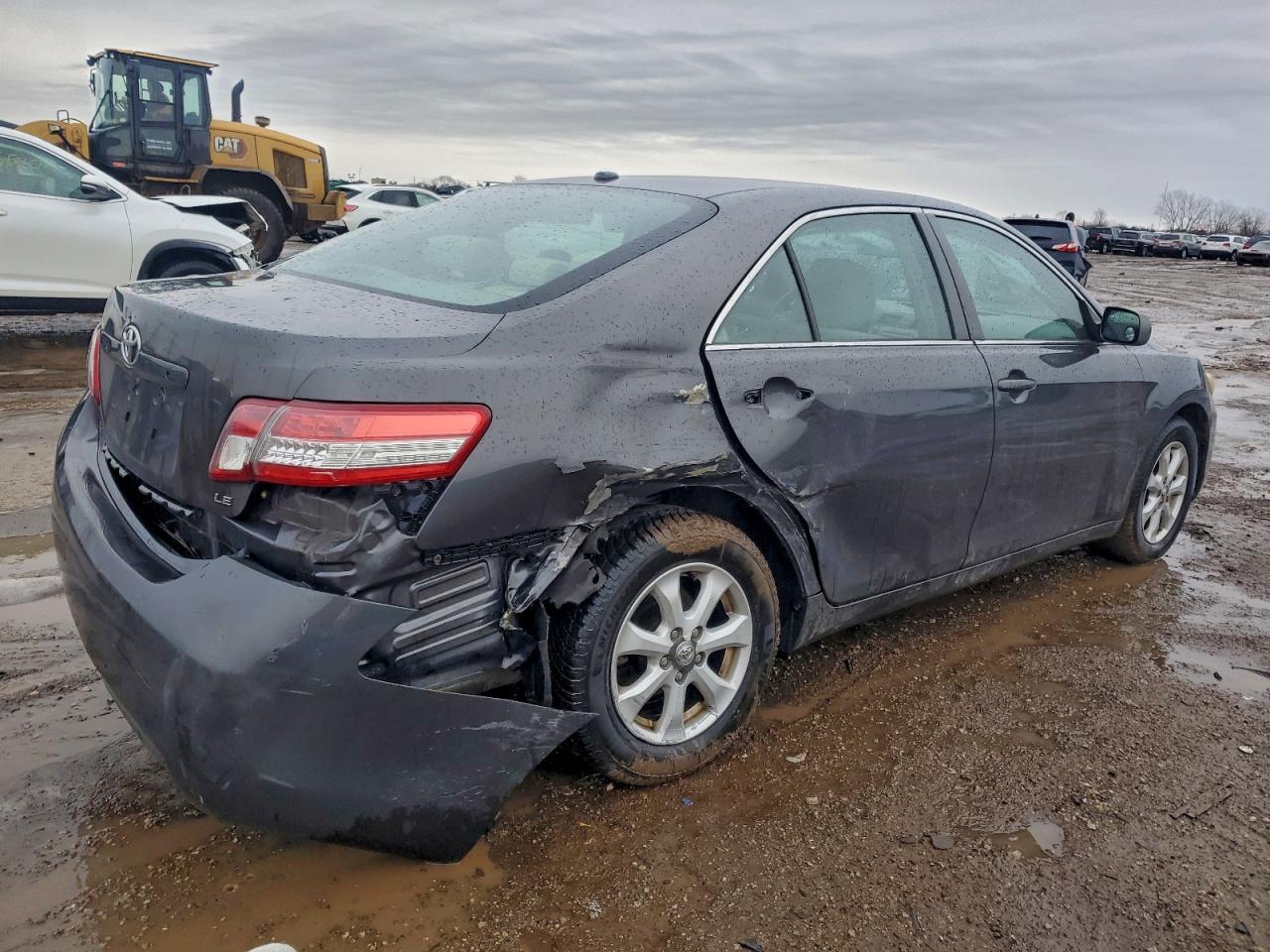 2011 TOYOTA CAMRY