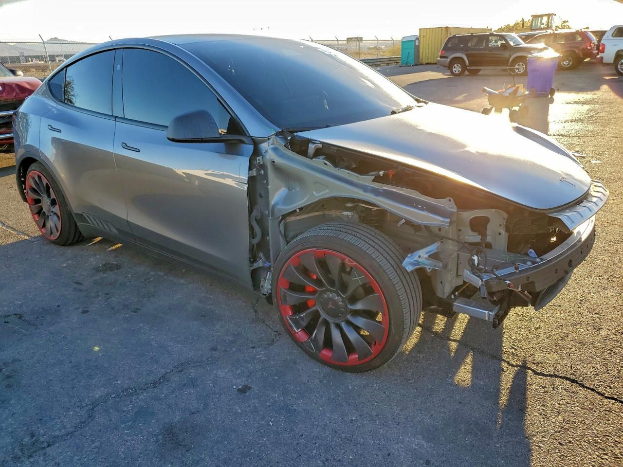 2024 TESLA MODEL Y