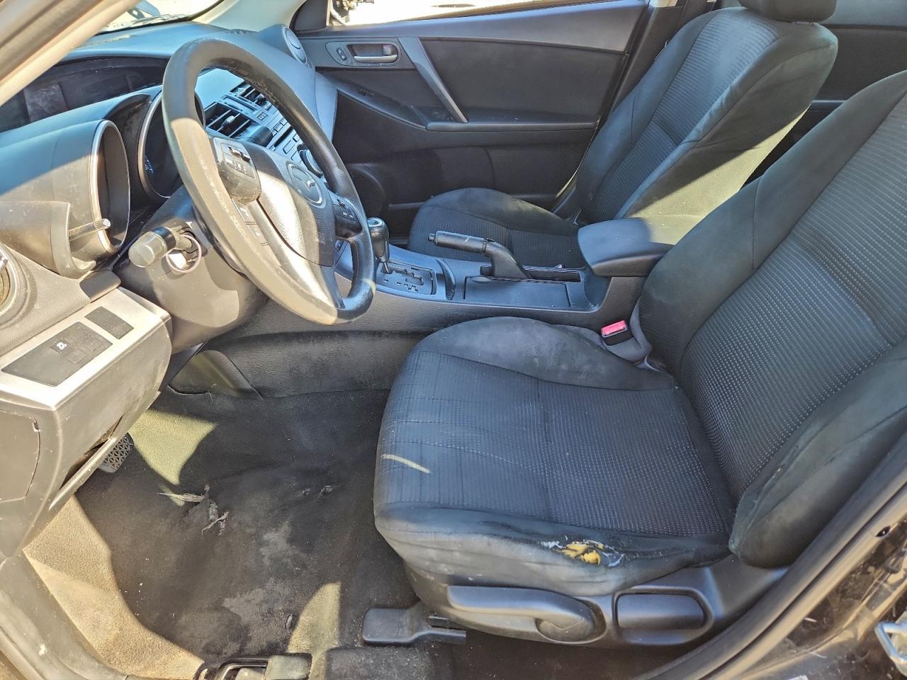 2013 MAZDA 3
