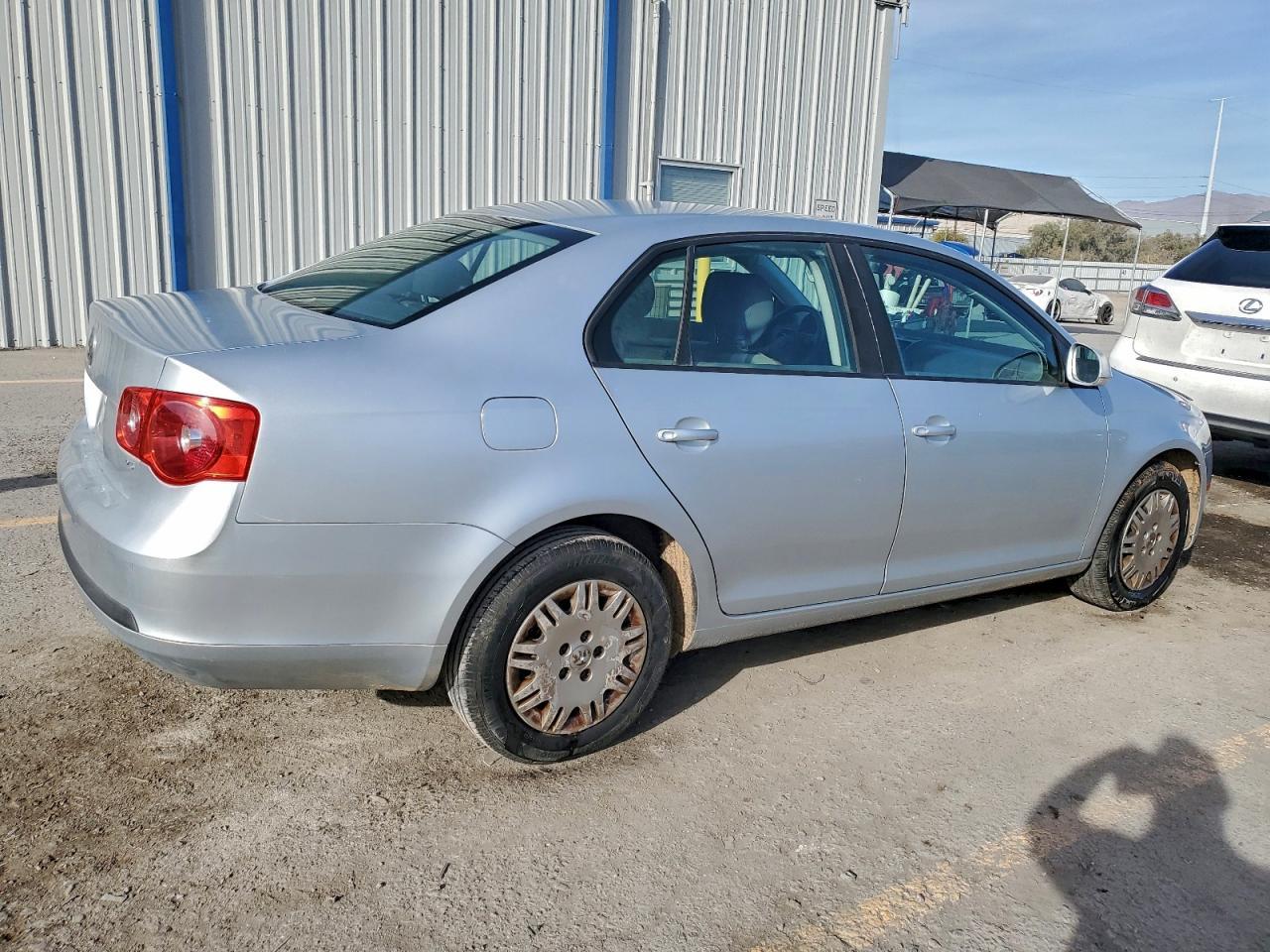 2005 VOLKSWAGEN JETTA