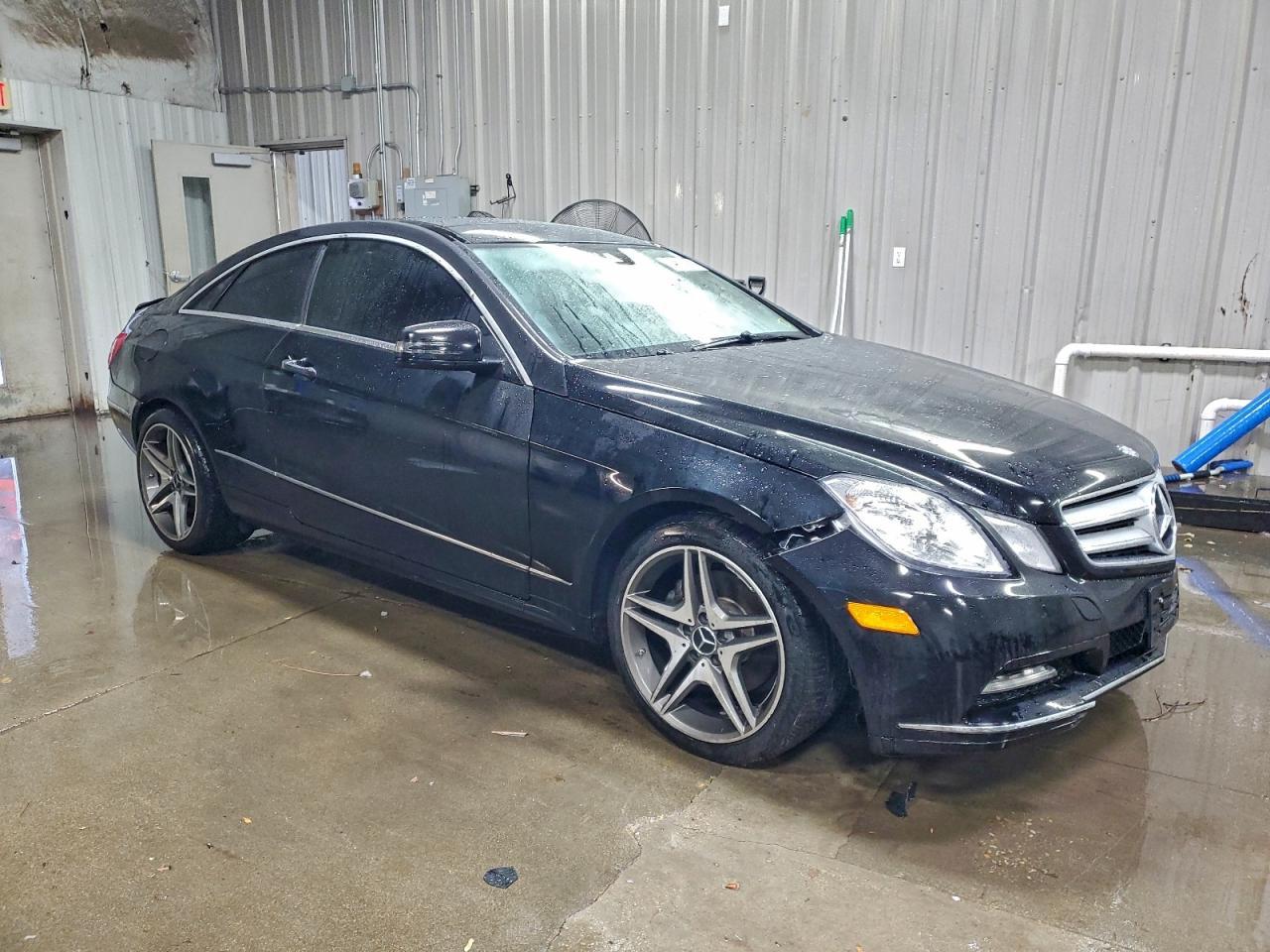 2013 MERCEDES-BENZ E-Class