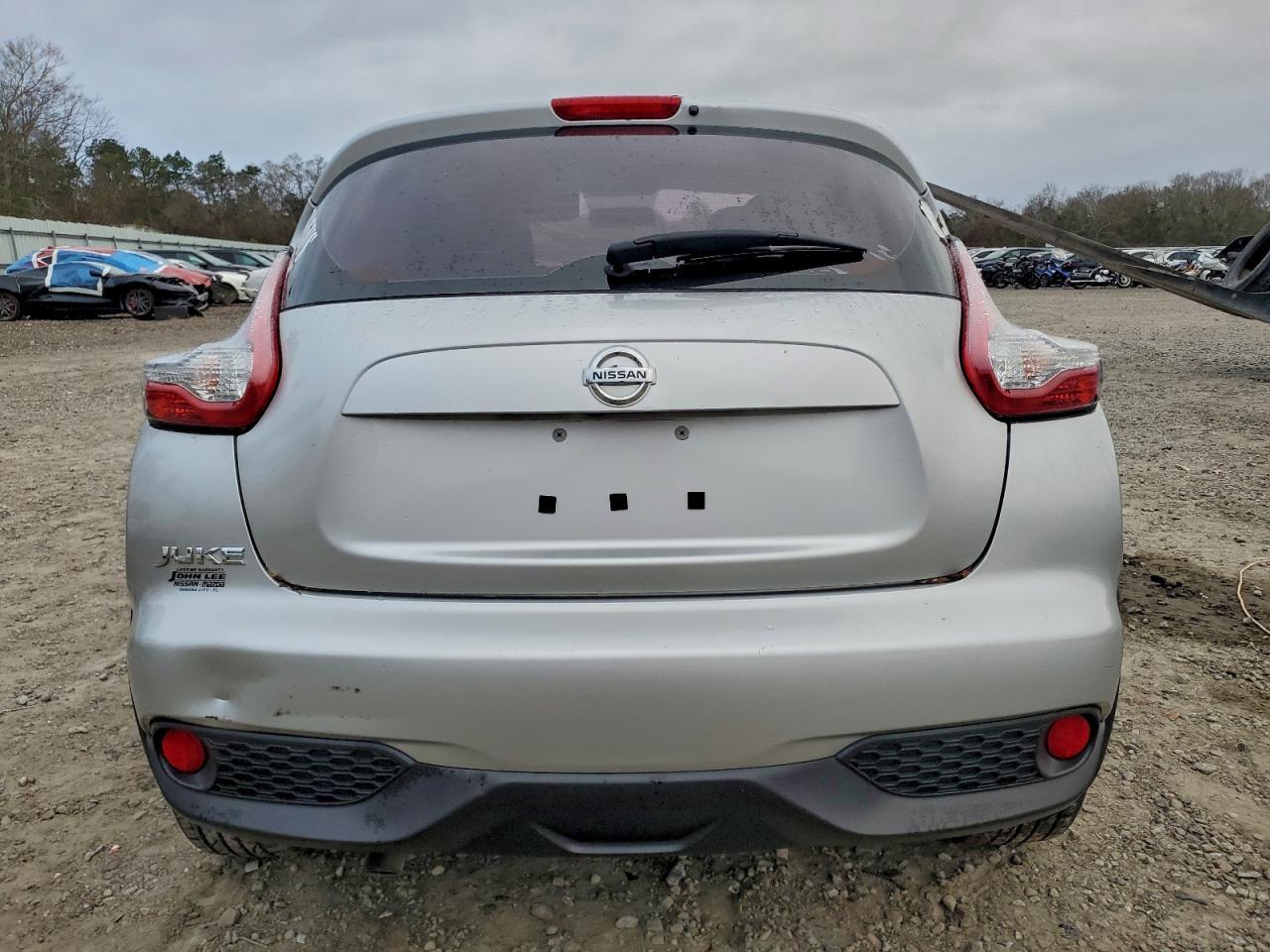2016 NISSAN Juke