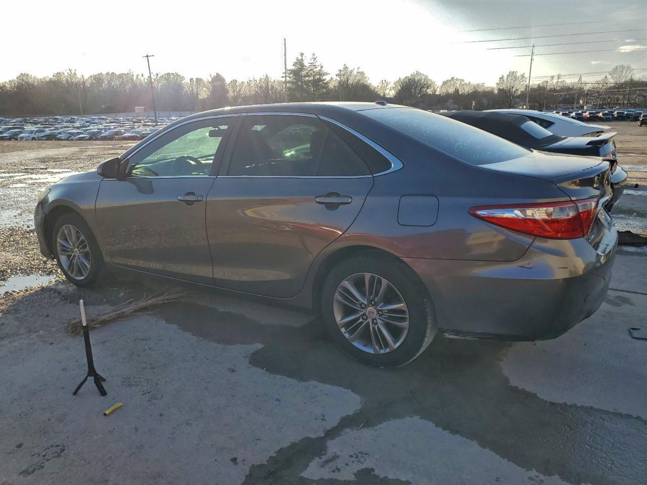 2015 TOYOTA CAMRY