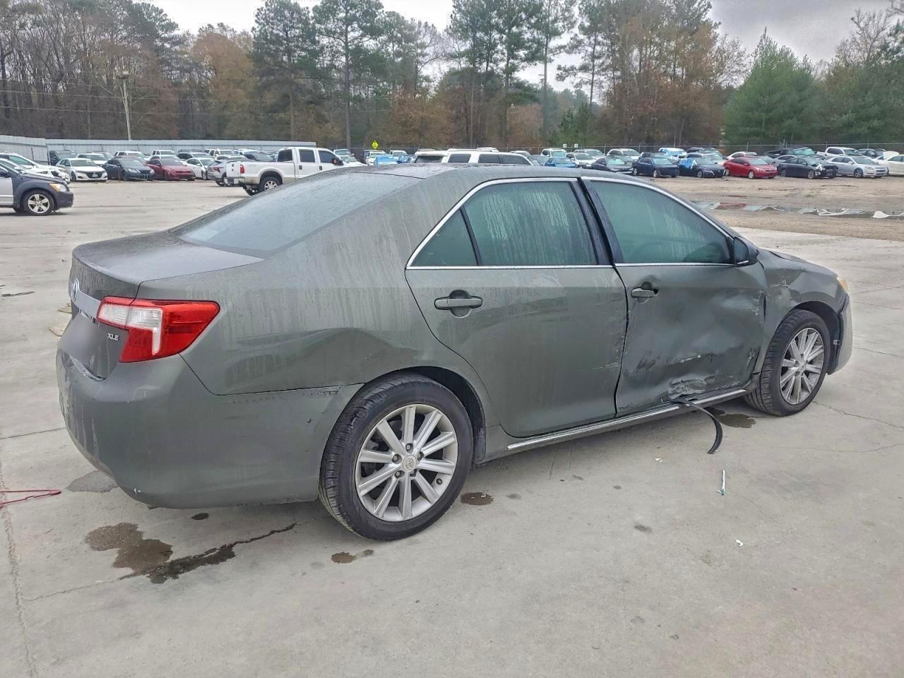2013 TOYOTA CAMRY