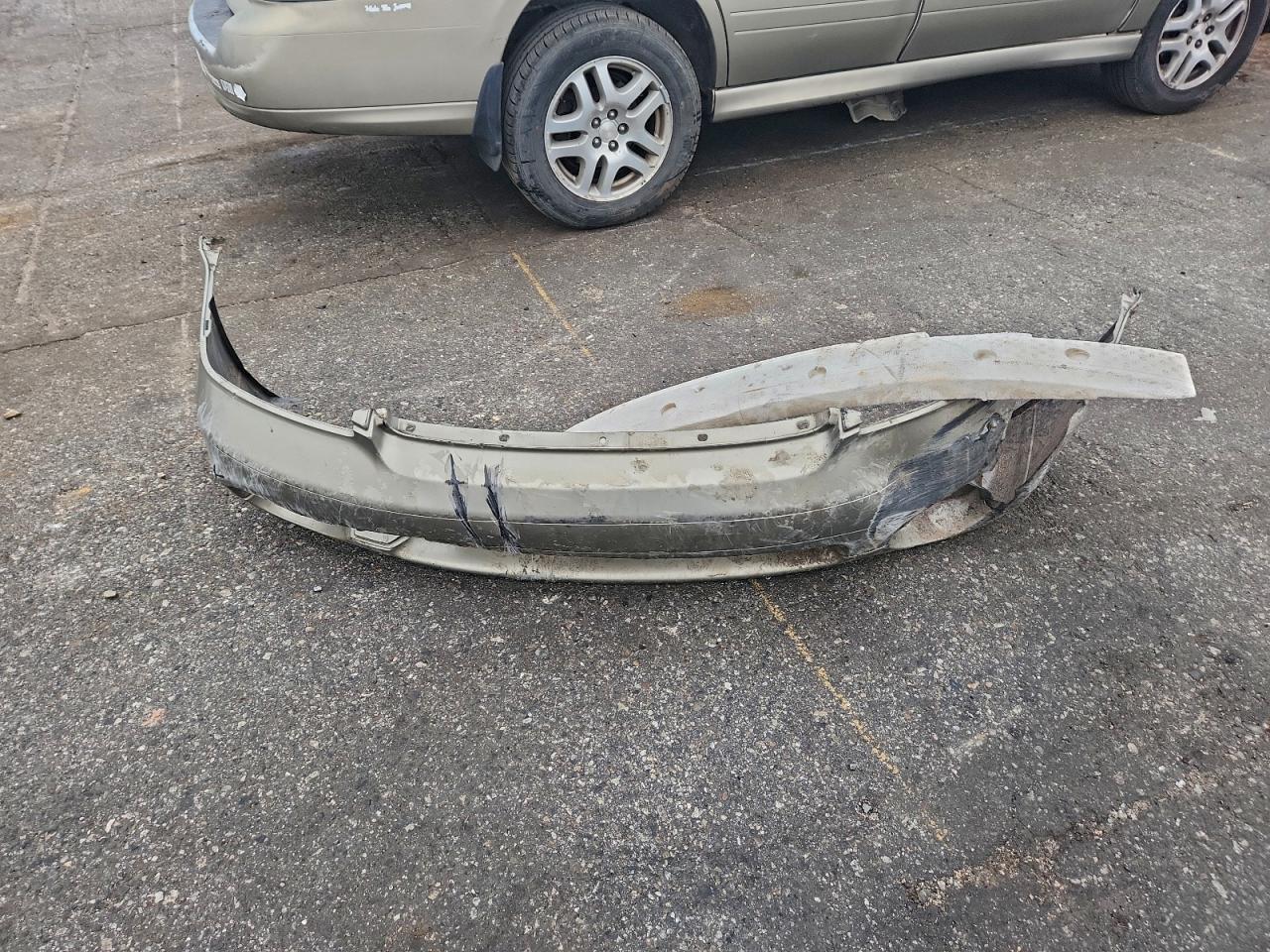 2000 SUBARU Legacy