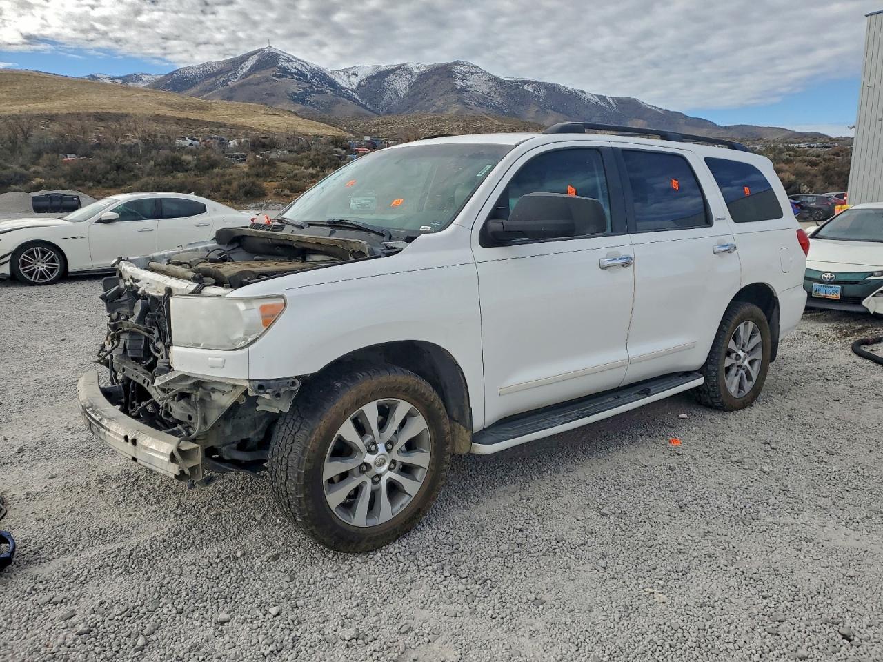 2014 TOYOTA Sequoia