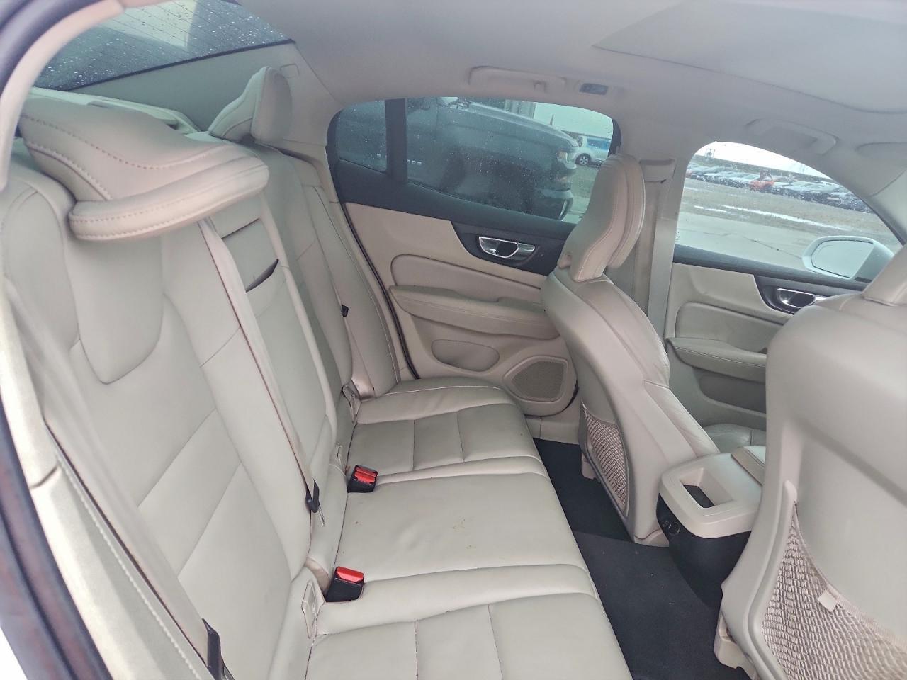 2019 VOLVO S60