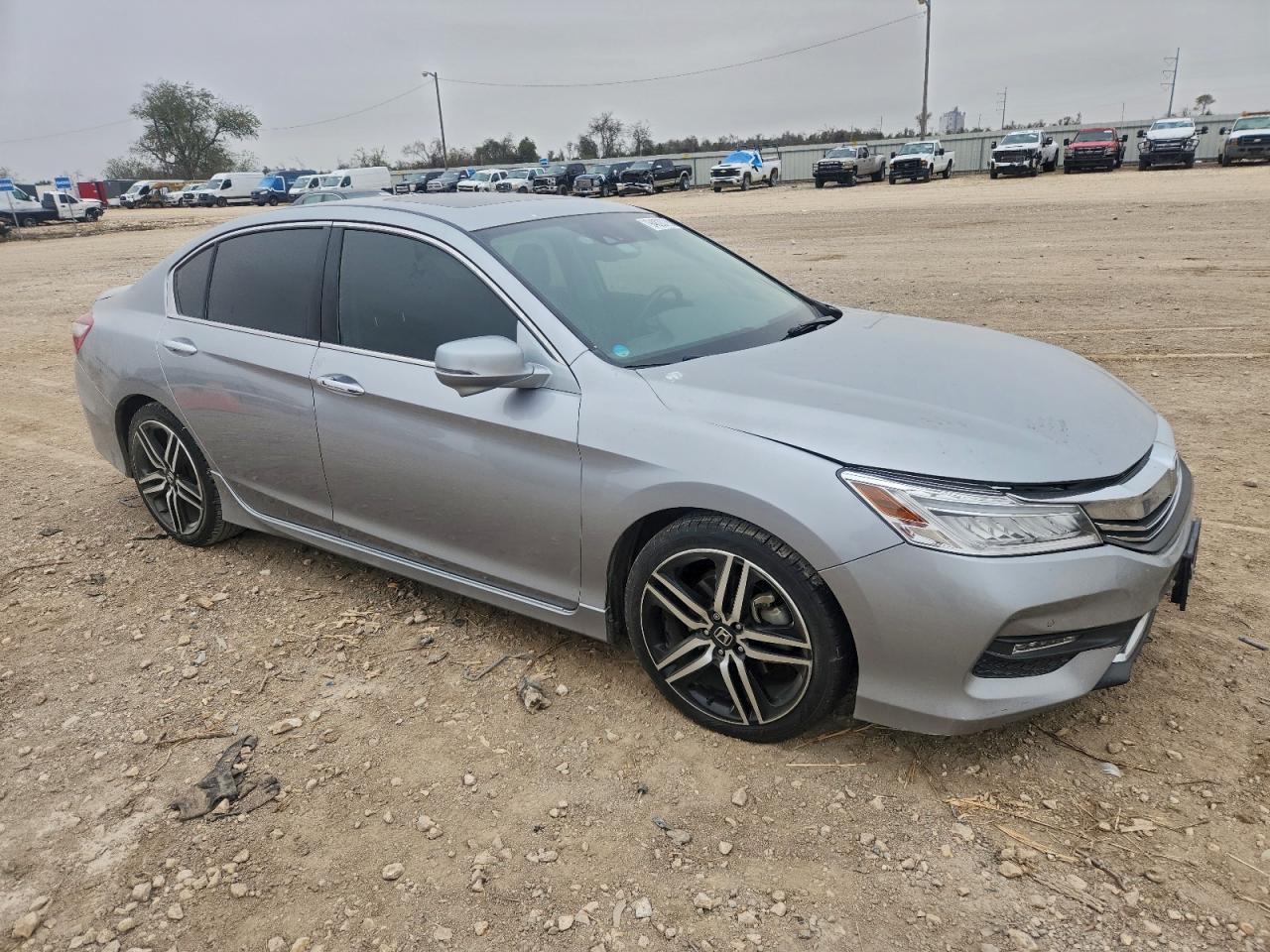 2017 HONDA ACCORD