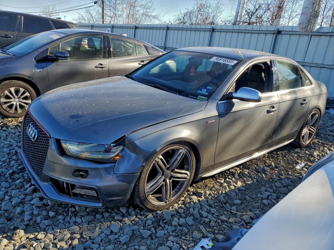 2013 AUDI S4