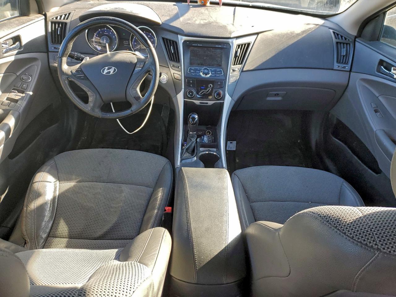 2011 HYUNDAI SONATA