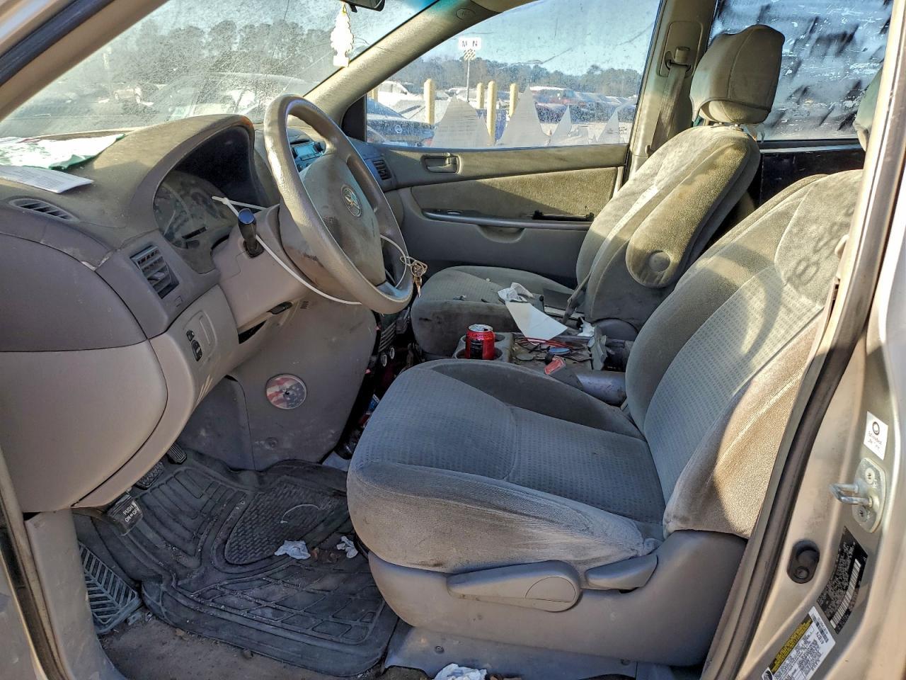 2006 TOYOTA SIENNA
