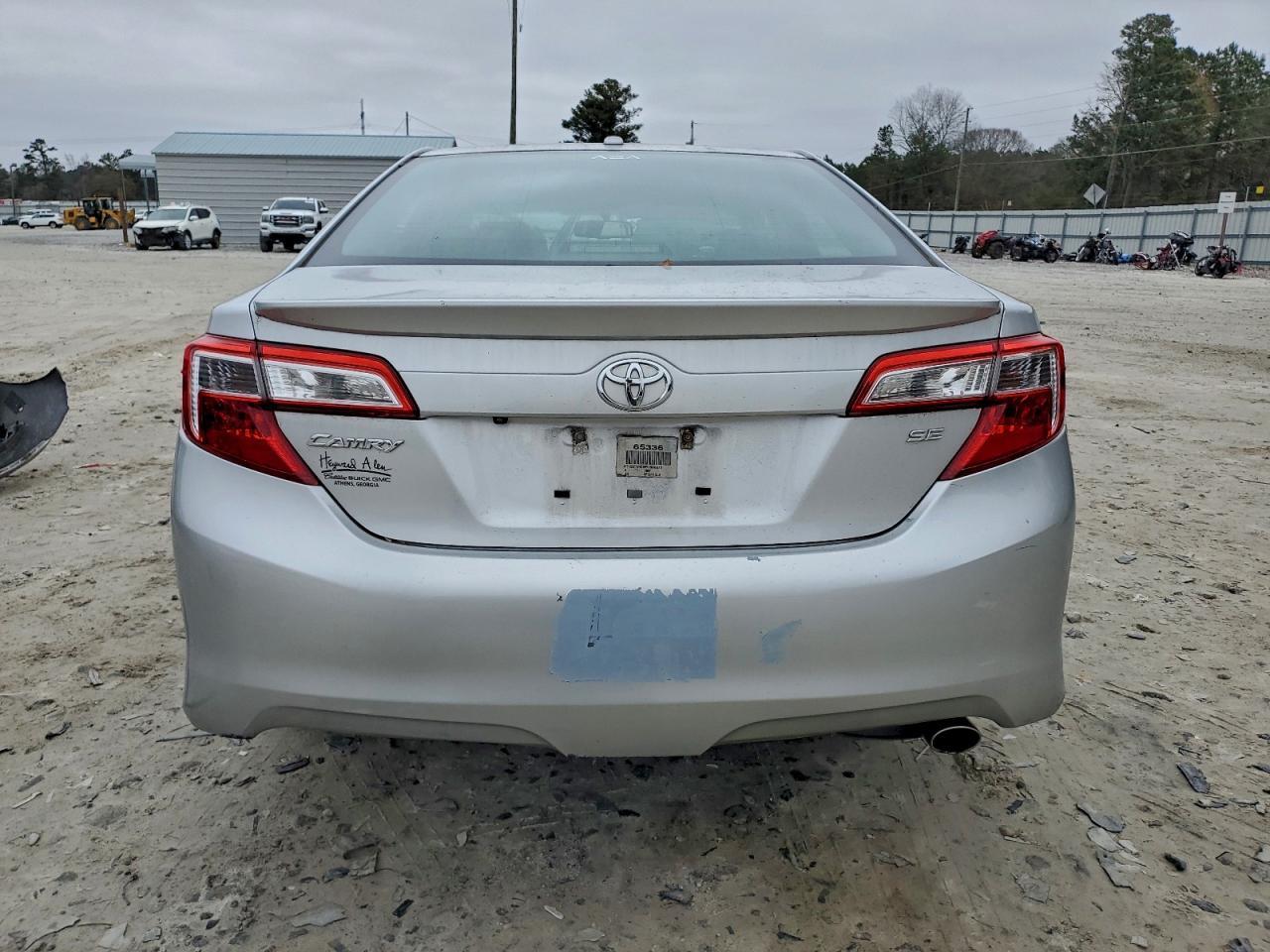 2014 TOYOTA CAMRY