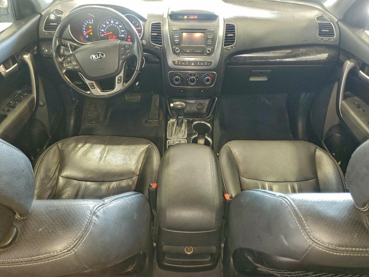 2015 KIA SORENTO