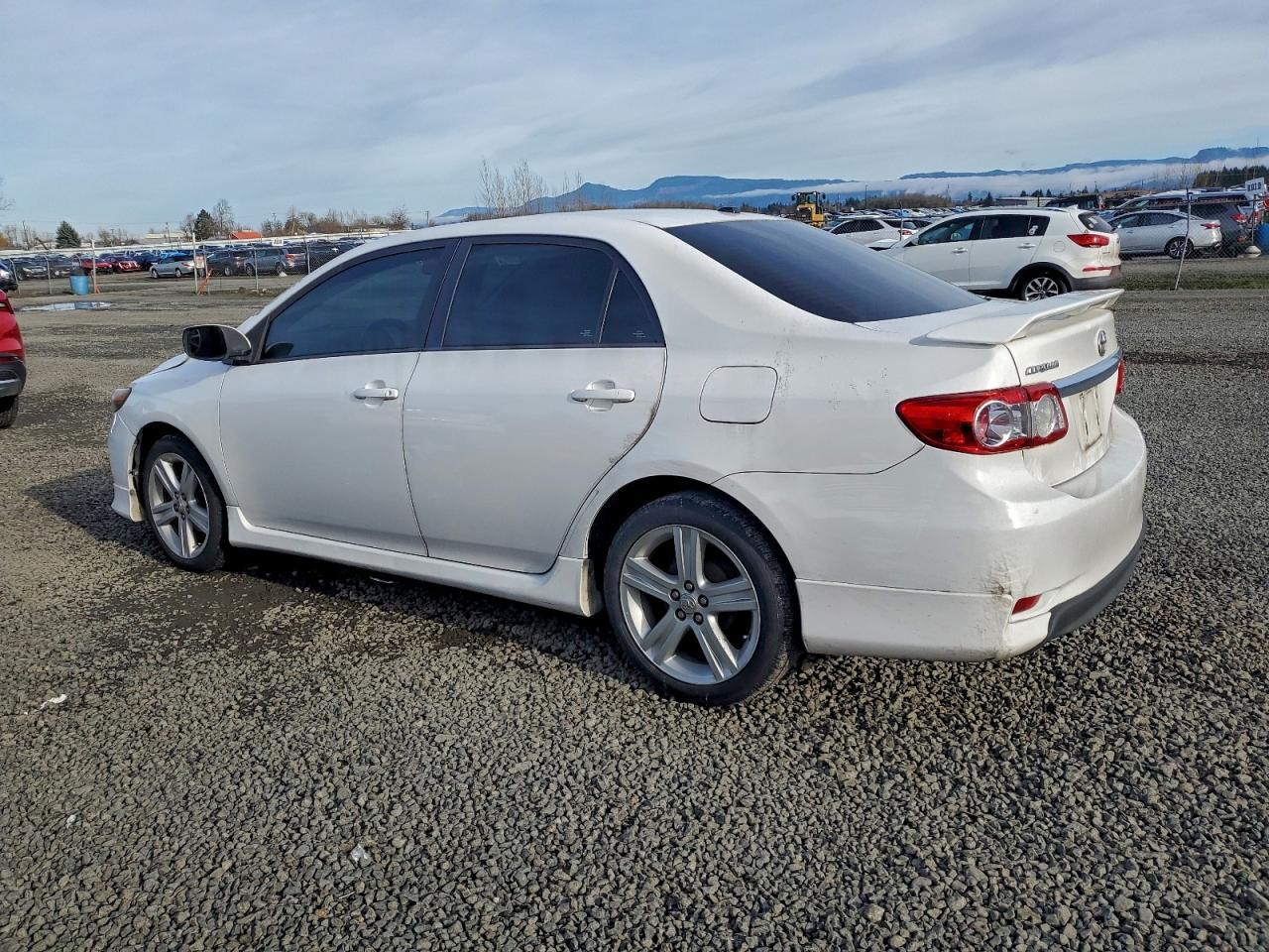 2013 TOYOTA COROLLA