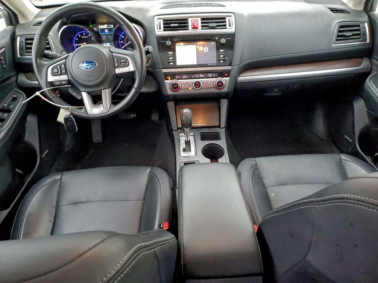 2017 SUBARU Outback
