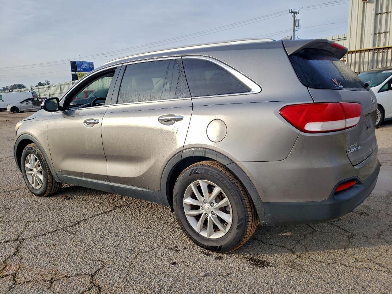 2016 KIA SORENTO