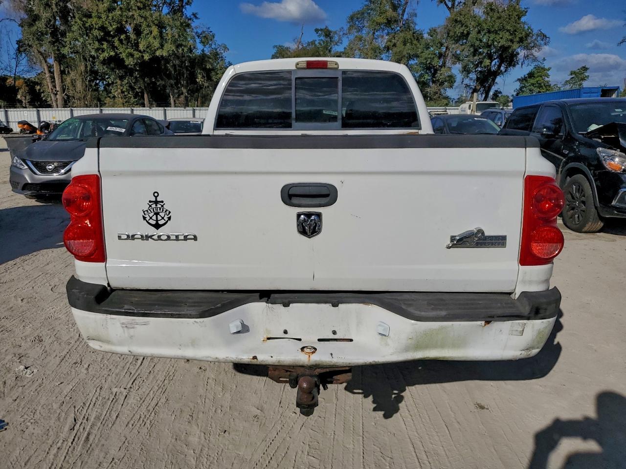 2008 DODGE Dakota