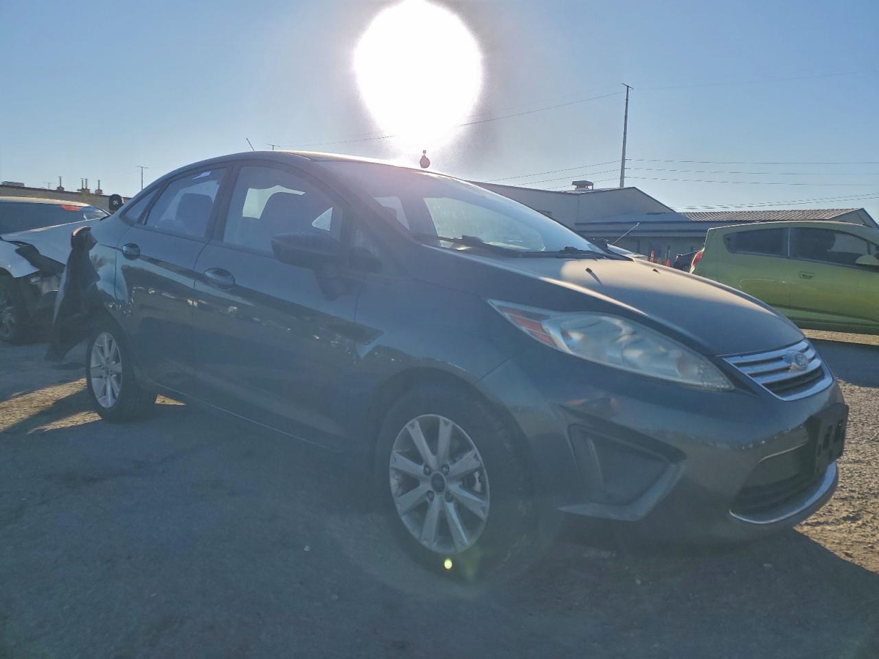 2011 FORD Fiesta