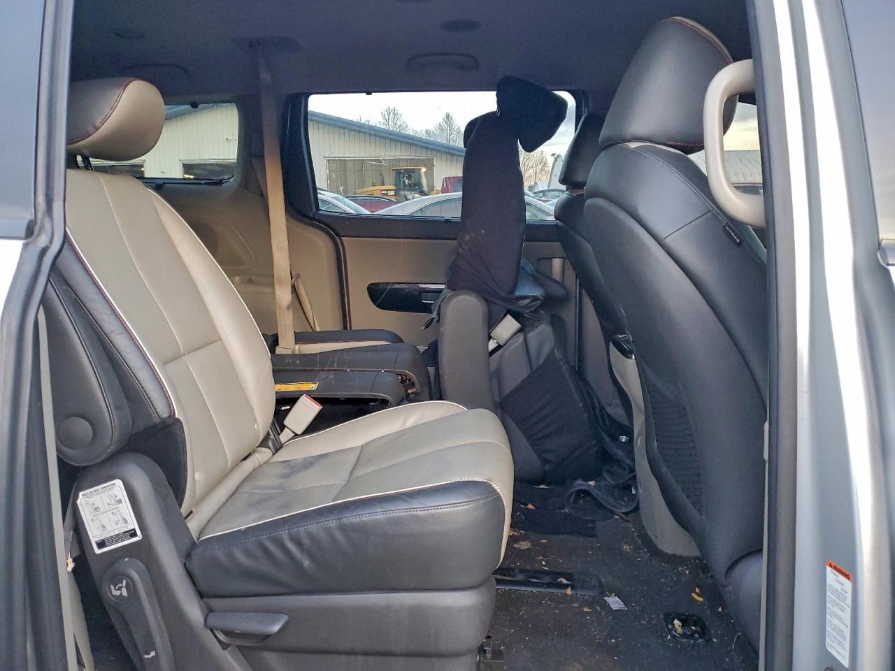 2017 KIA SEDONA