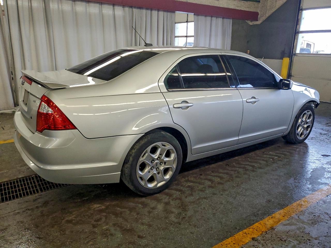 2010 FORD FUSION