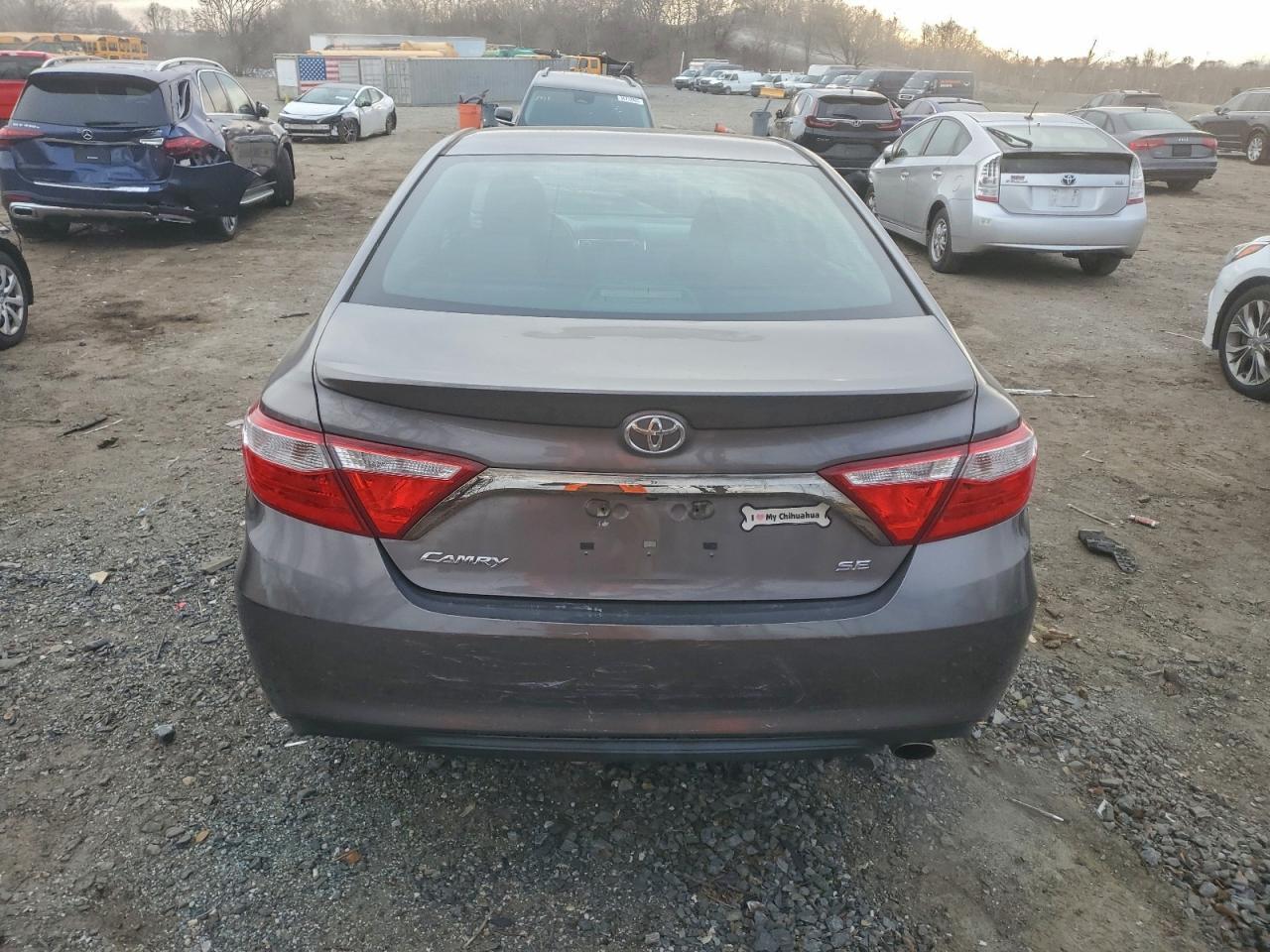 2016 TOYOTA CAMRY