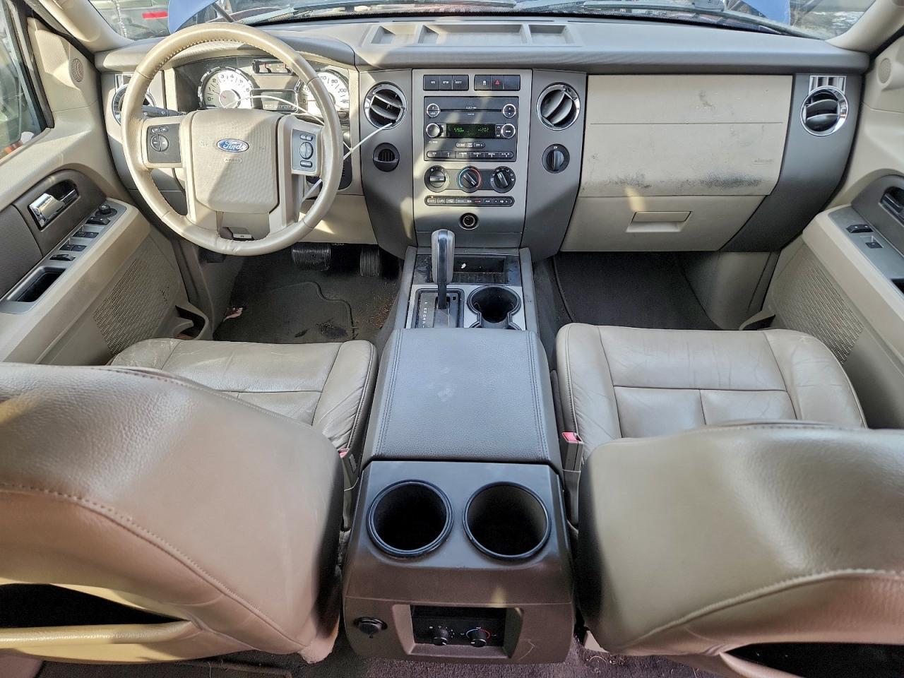 2010 FORD Expedition