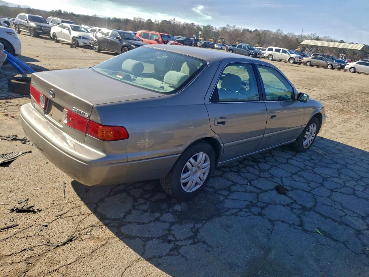 2001 TOYOTA CAMRY