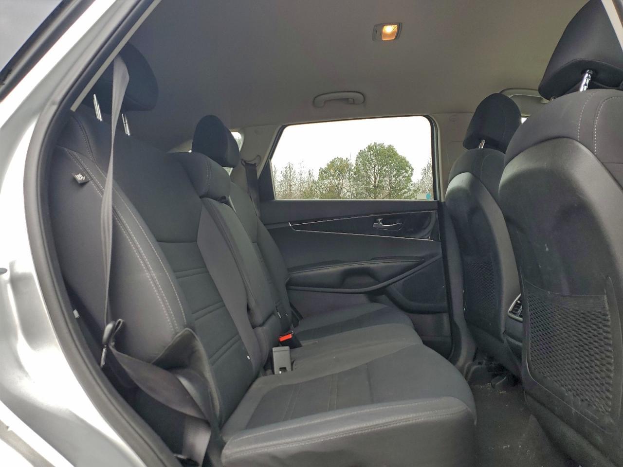 2017 KIA SORENTO