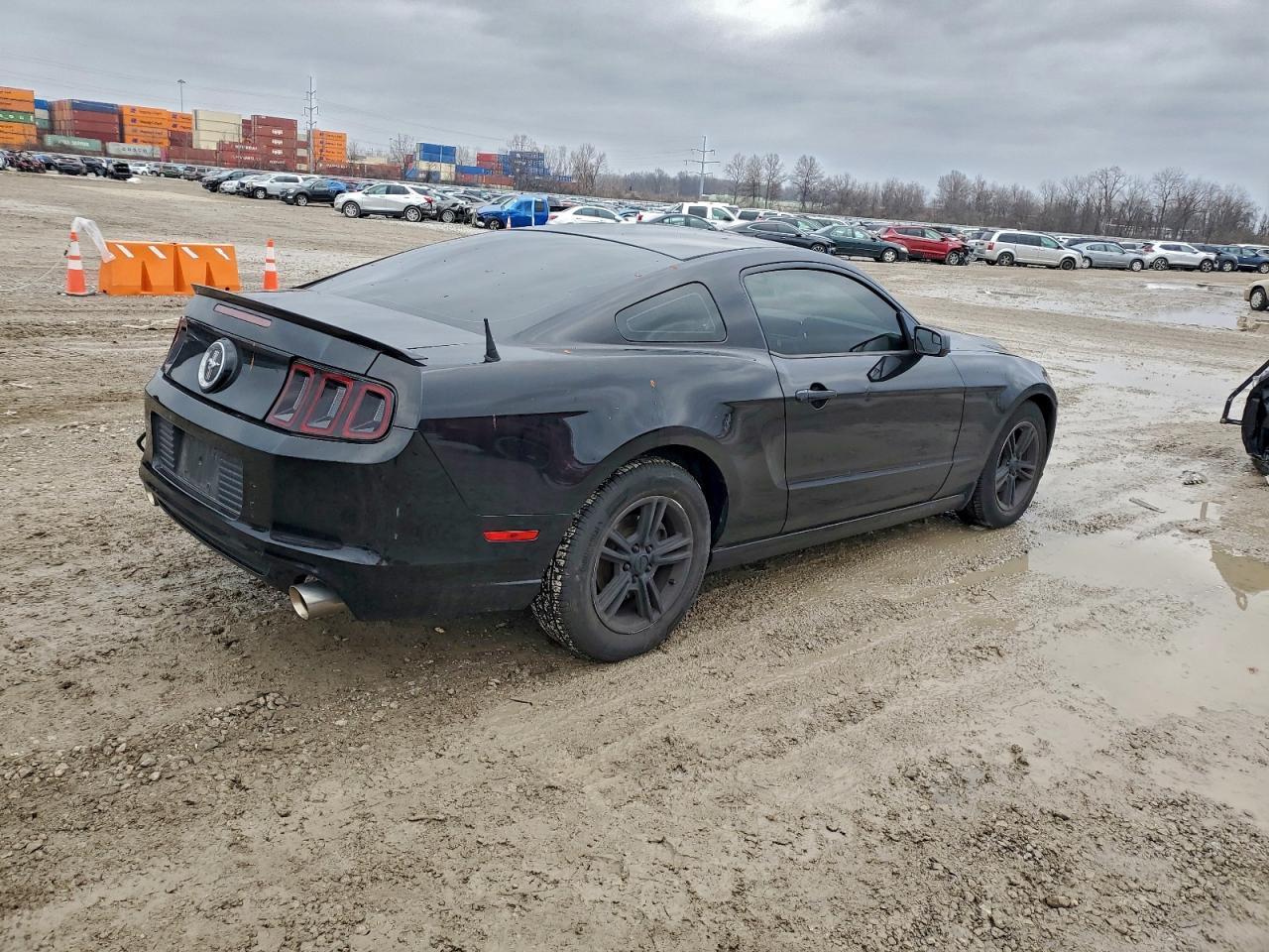 2013 FORD MUSTANG