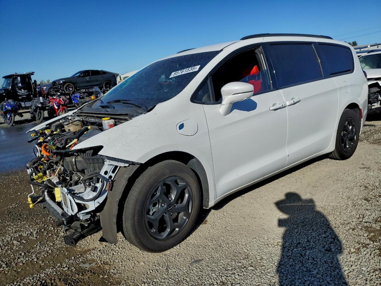 2021 CHRYSLER Pacifica