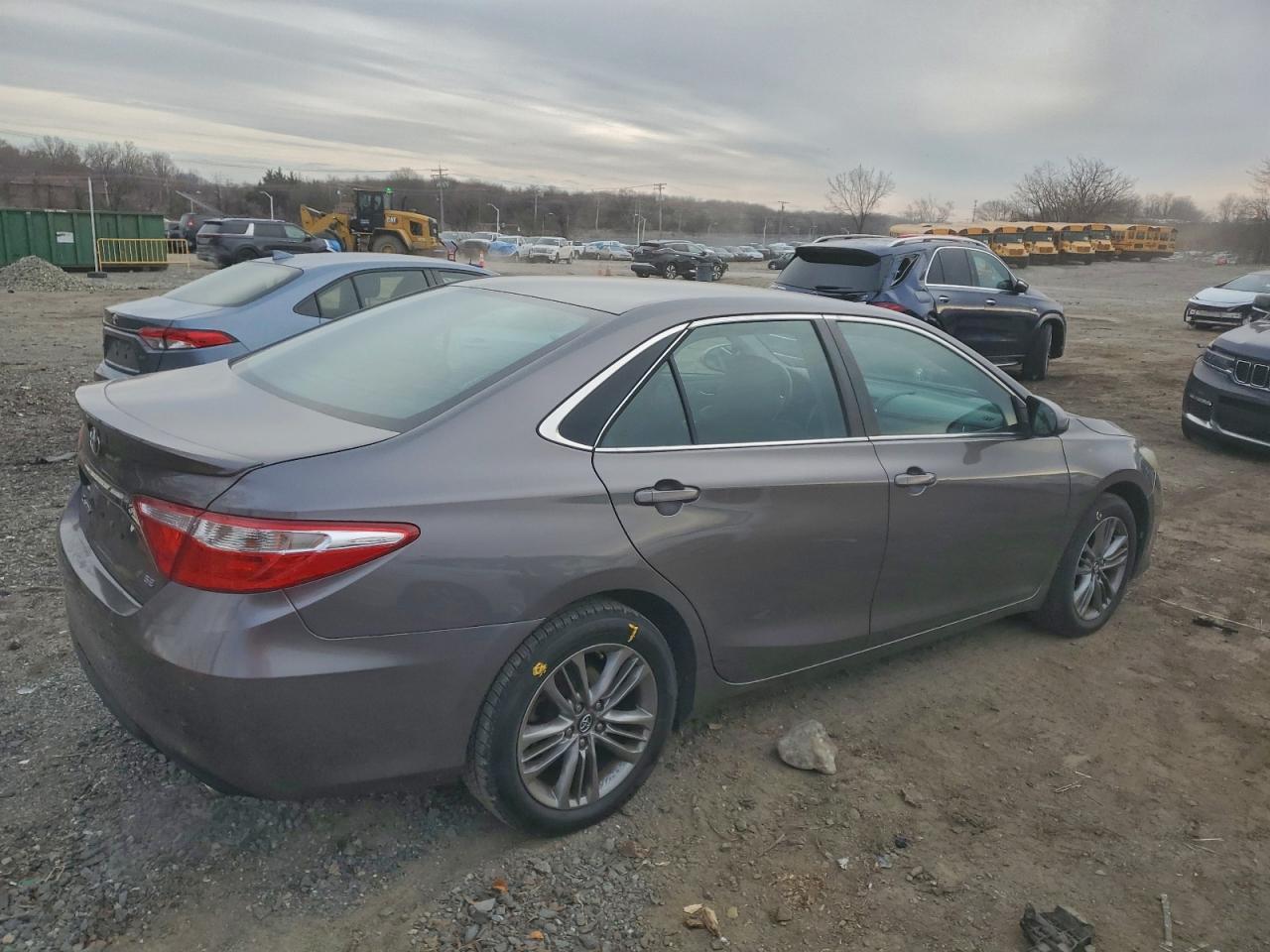2016 TOYOTA CAMRY