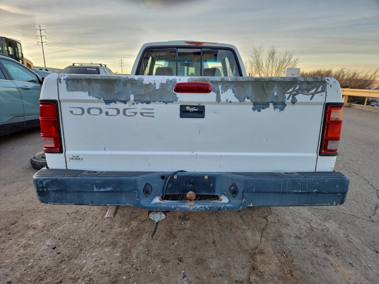 1995 DODGE Dakota