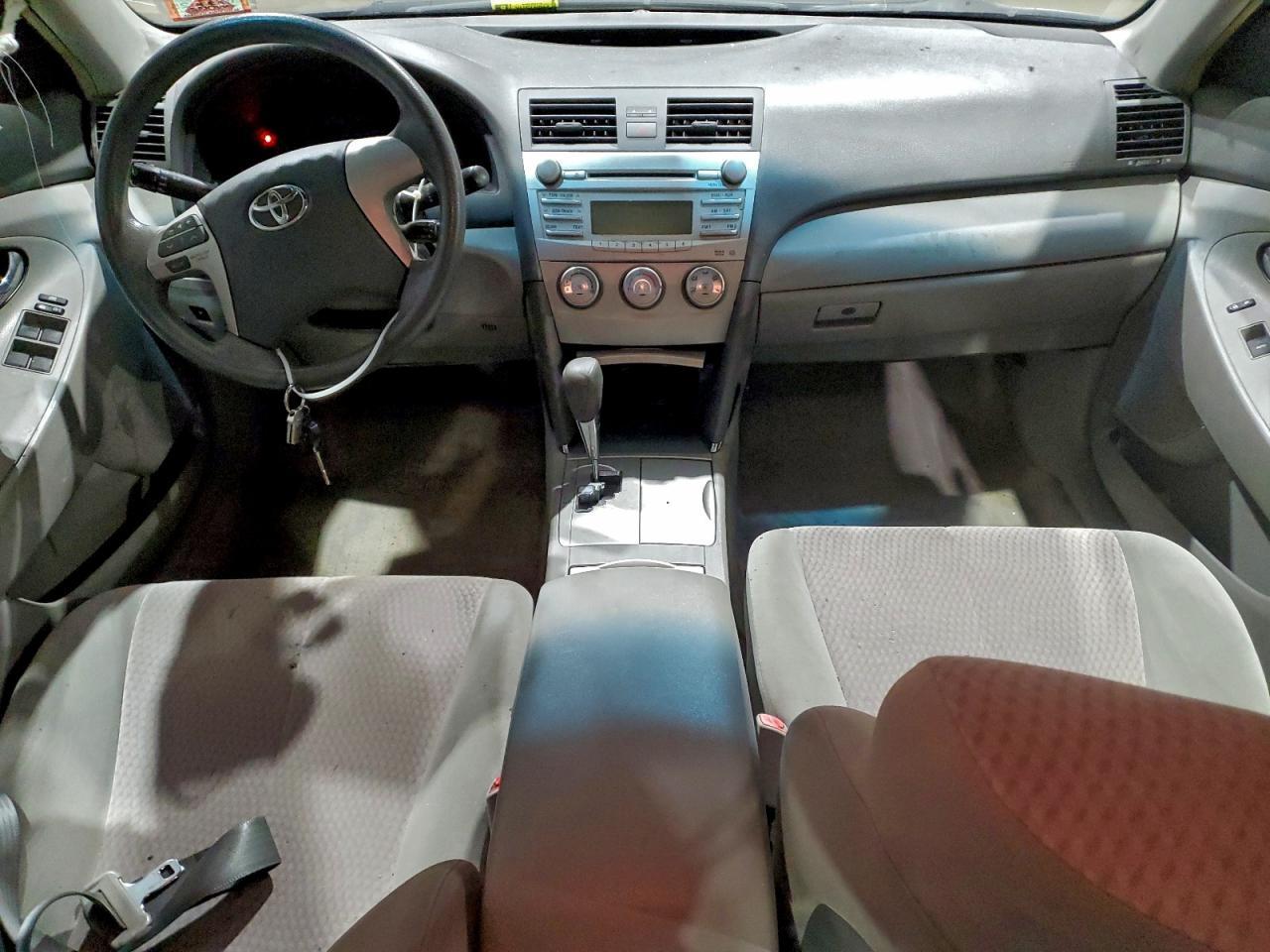 2011 TOYOTA CAMRY