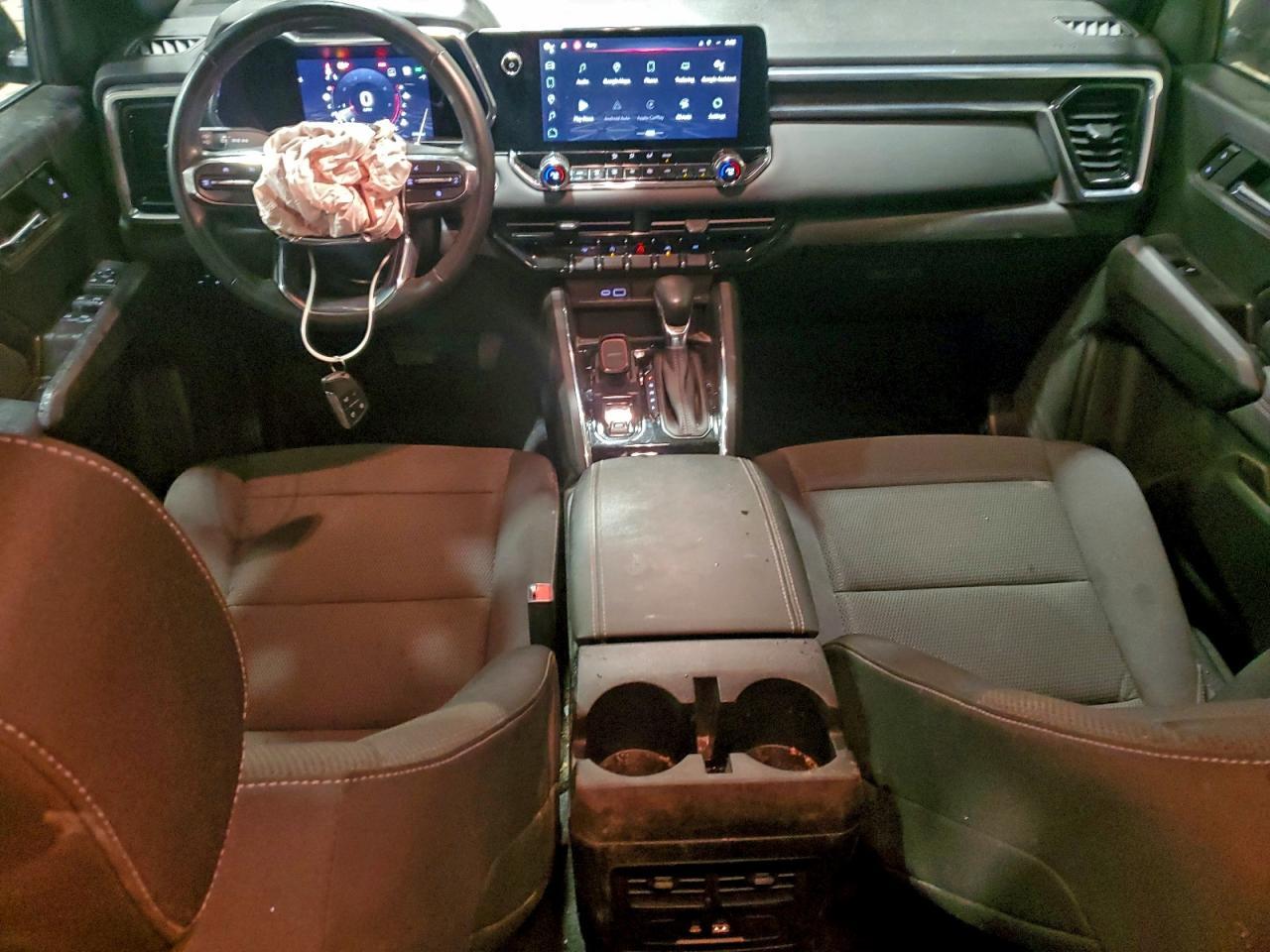 2023 GMC CANYON